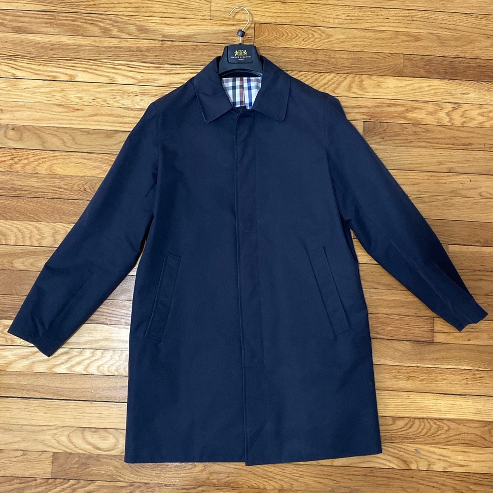 Hawes & Curtis navy mac coat/trench coat. Size 38R